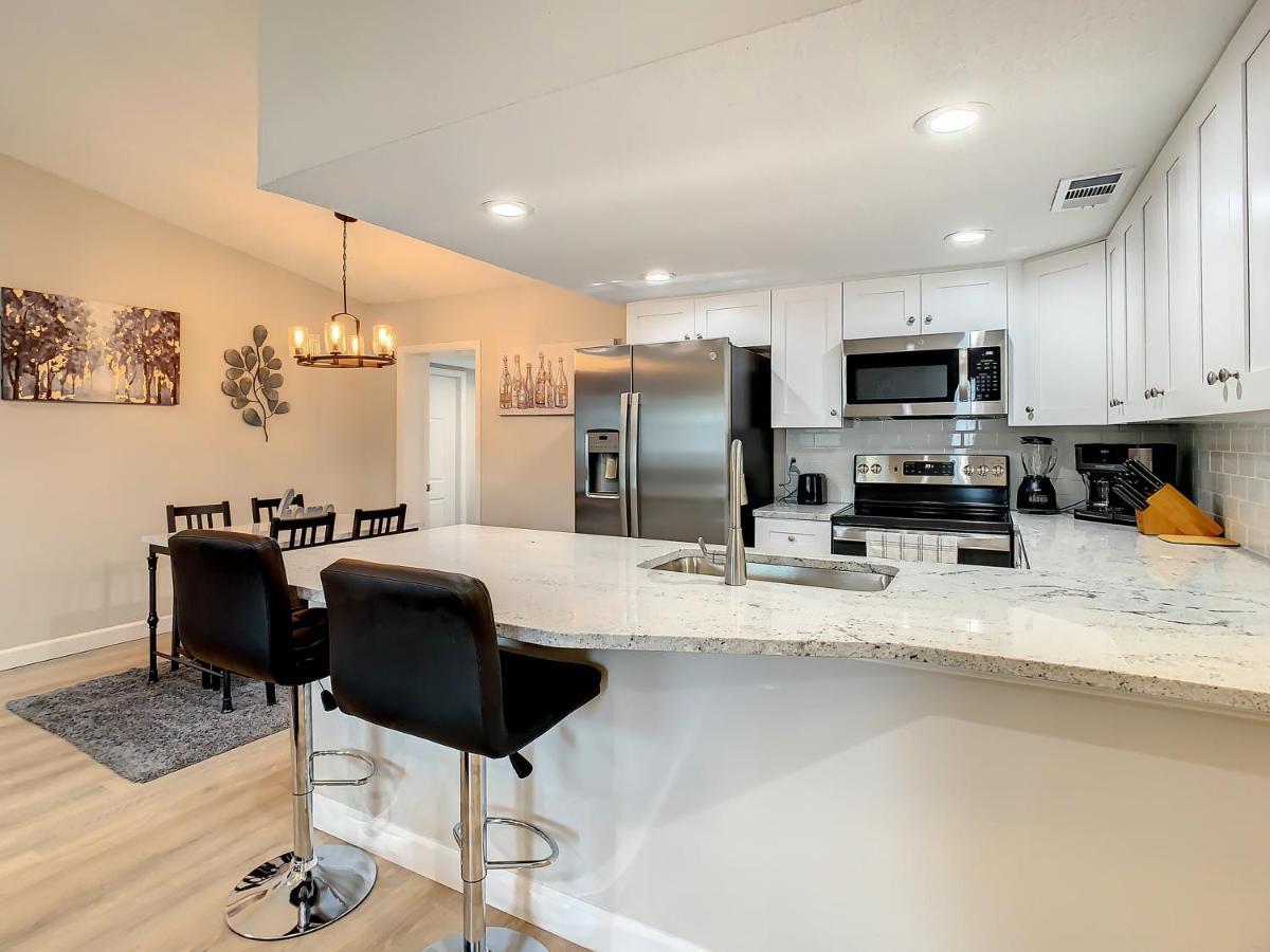 Crown Jewel Of Clearwater 10-15 Min To Beach 5 Min To St Pete Airport Villa Bagian luar foto