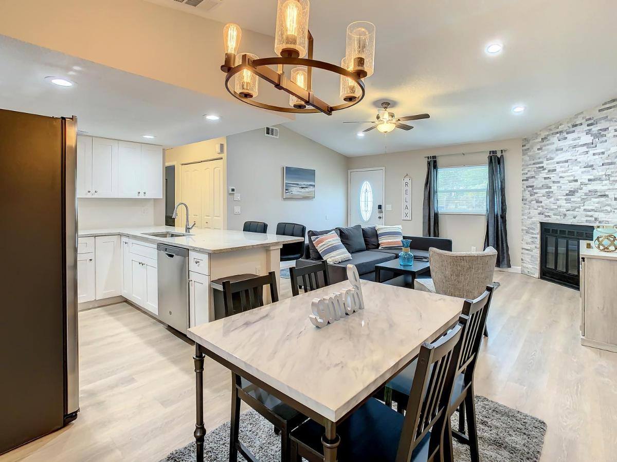 Crown Jewel Of Clearwater 10-15 Min To Beach 5 Min To St Pete Airport Villa Bagian luar foto