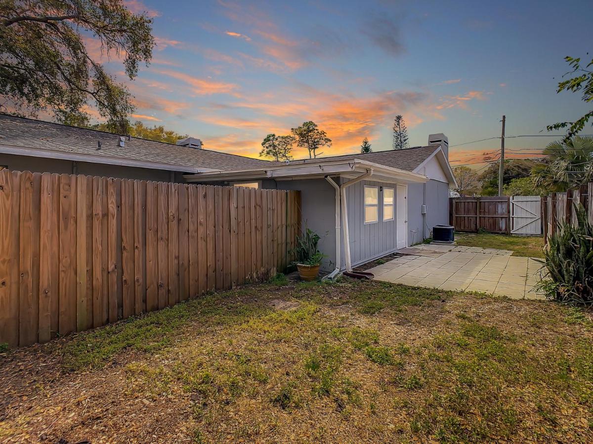 Crown Jewel Of Clearwater 10-15 Min To Beach 5 Min To St Pete Airport Villa Bagian luar foto